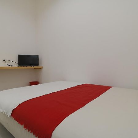 Room 28 Jakarta Exterior photo