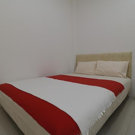 Room 28 Jakarta Exterior photo